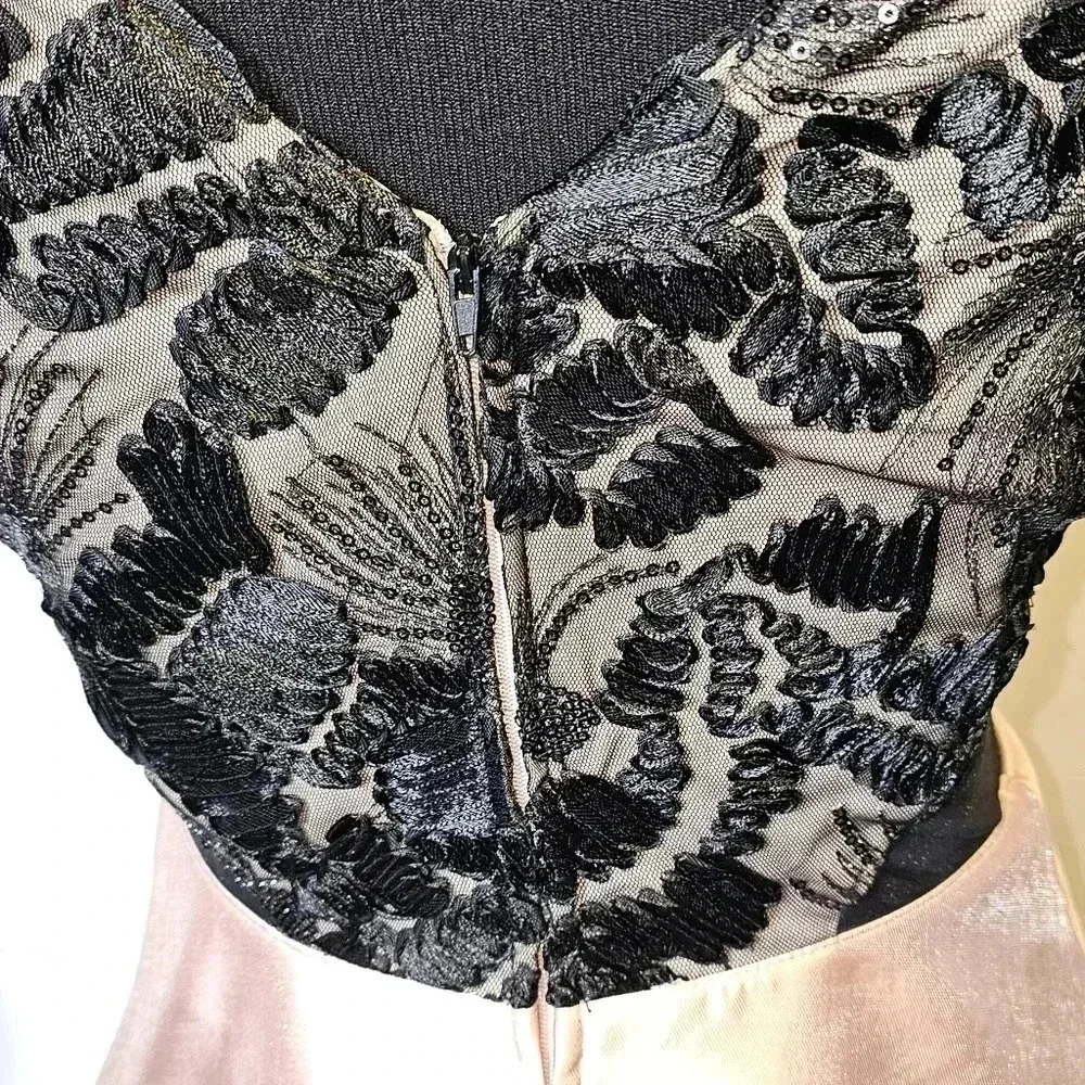 BCX‎ Fit and Flare Lace design Gown - Picture 7 of 12
